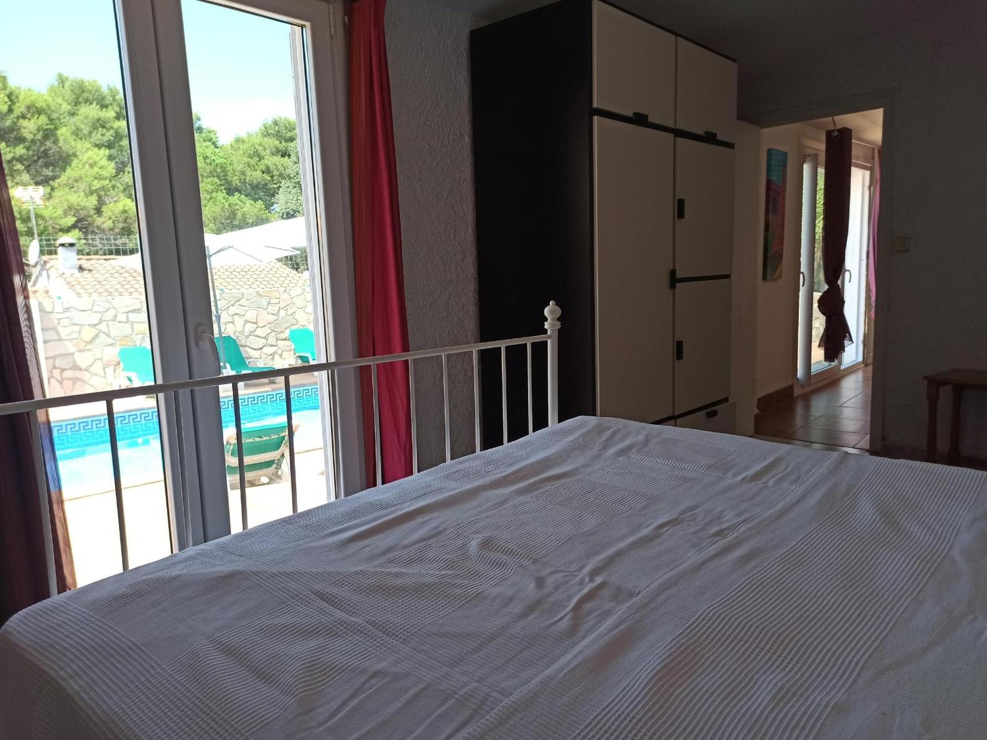 Con Piscina, Jardin, Bbq, Clim. Y Wifi En - Es-89-127 *
